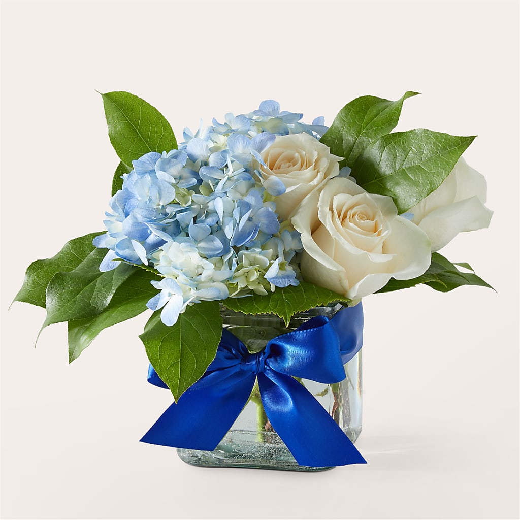 Sky Blue Delight Bouquet – Coleman Brothers Flowers Inc, Richmond VA