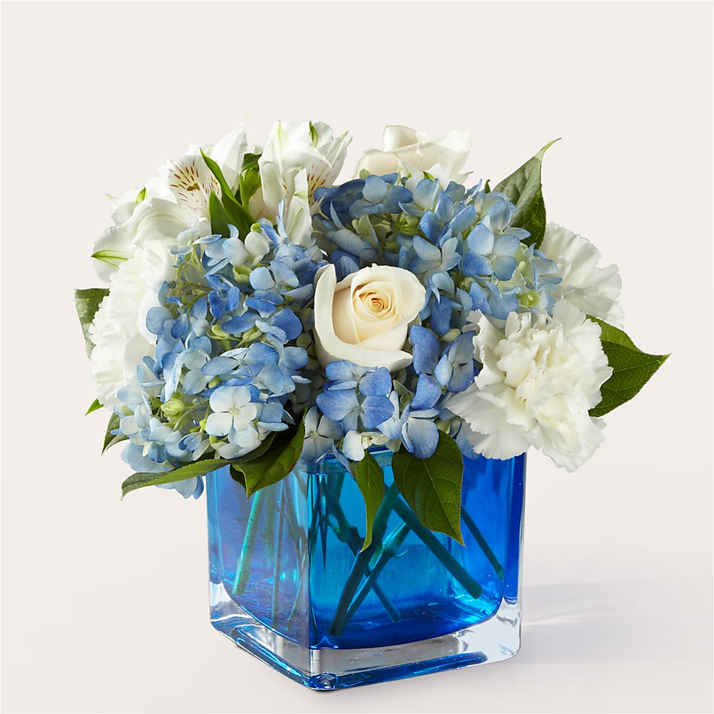 Soothing Waters Bouquet – Coleman Brothers Flowers Inc, Richmond VA