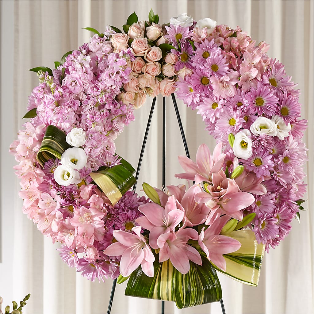 Gift of Warmth Wreath – Coleman Brothers Flowers Inc, Richmond VA