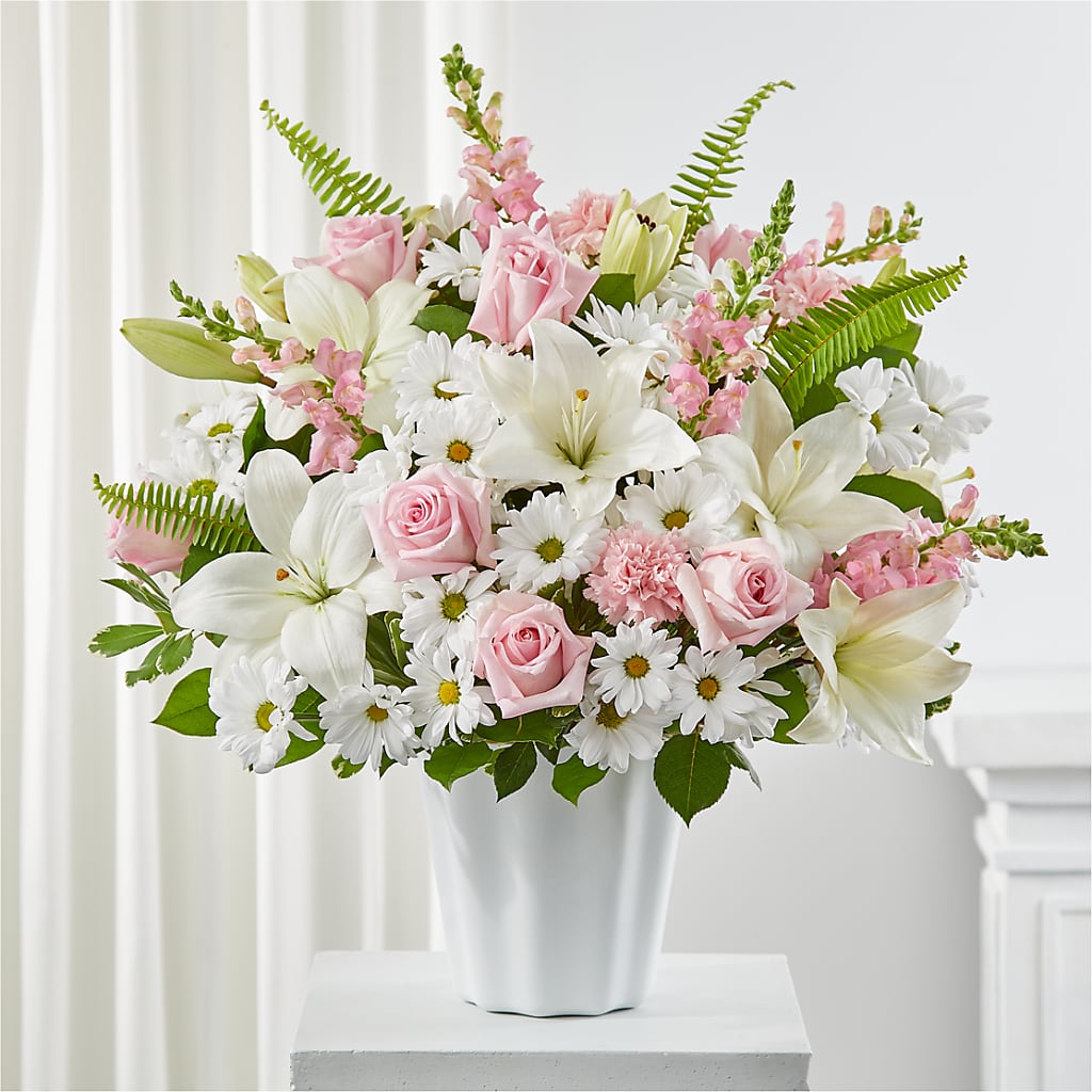 Soft Touch Tabletop Basket – Coleman Brothers Flowers Inc, Richmond VA
