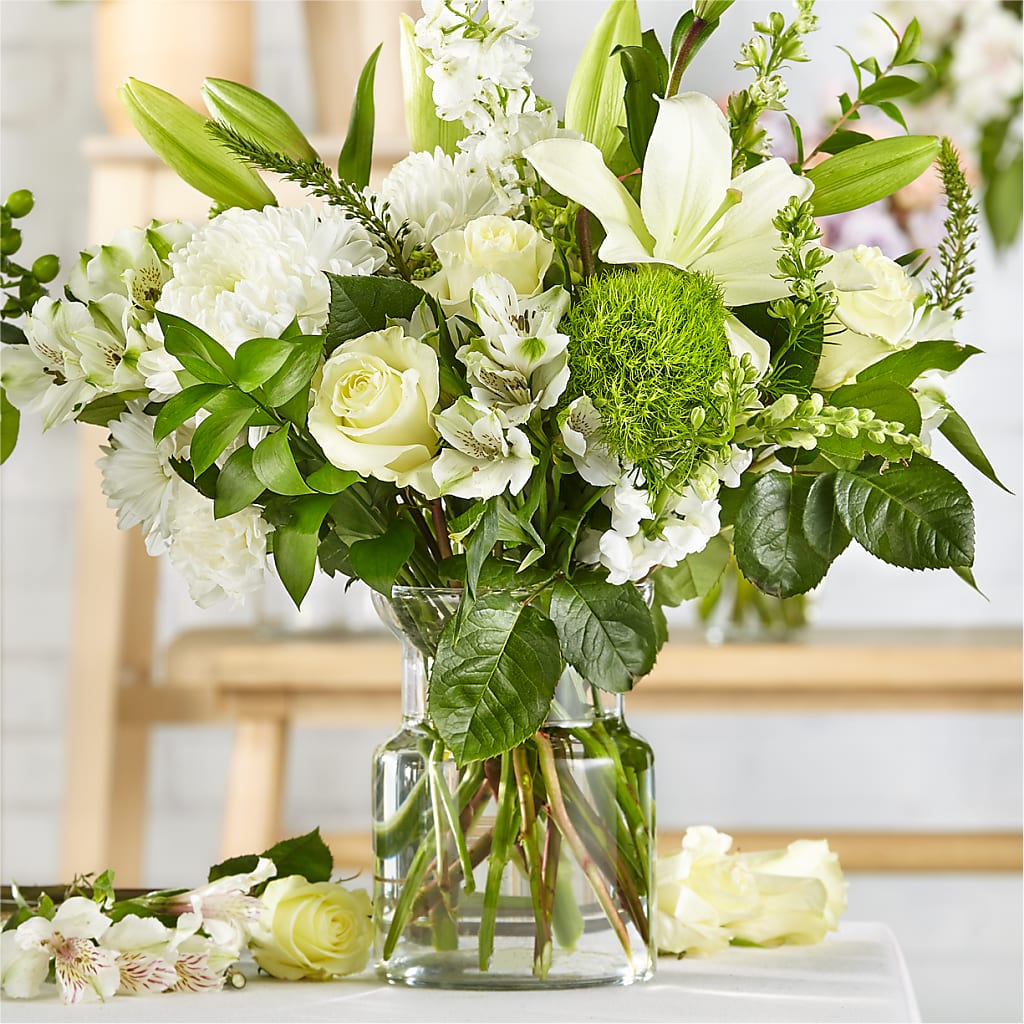 Classic Ivory – A Florist Original – Coleman Brothers Flowers Inc, Richmond VA