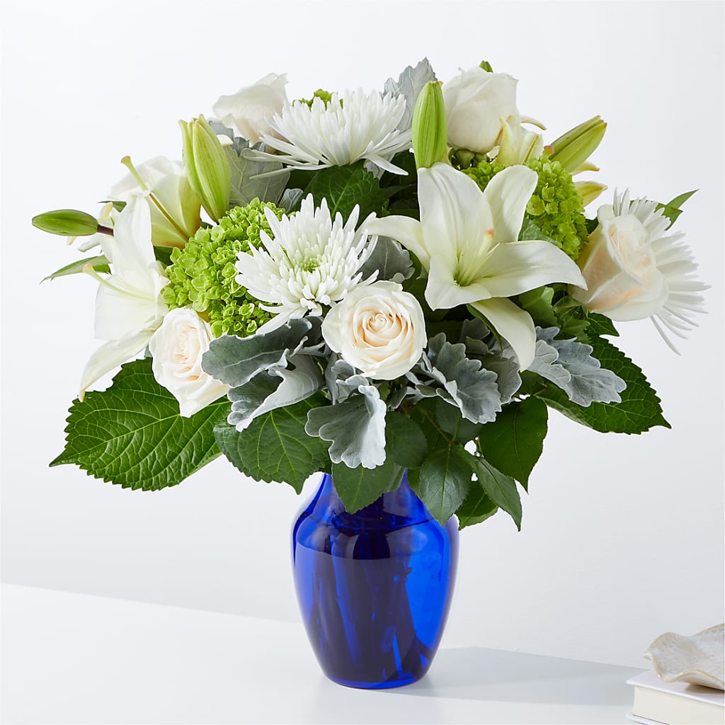 Snowy Dreams Bouquet – Coleman Brothers Flowers Inc, Richmond VA