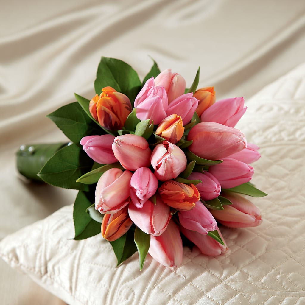 Embraceable Bouquet – Coleman Brothers Flowers Inc, Richmond VA