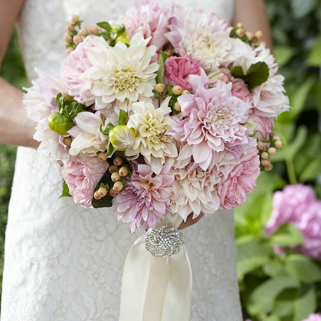 Heart's Promise Bouquet – Coleman Brothers Flowers Inc, Richmond VA