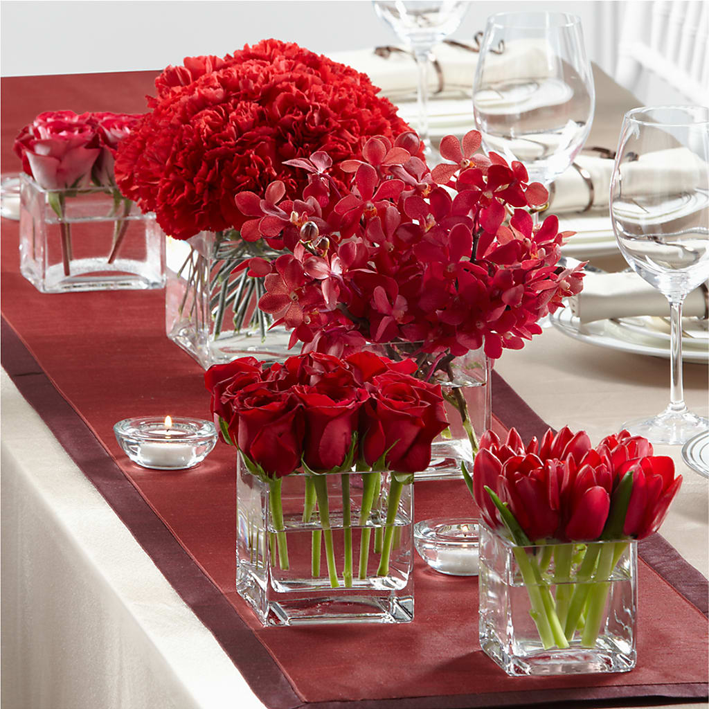 Modern Grace Centerpiece – Coleman Brothers Flowers Inc, Richmond VA
