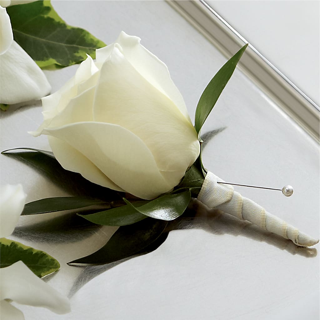 White Rose Boutonniere – Coleman Brothers Flowers Inc, Richmond VA