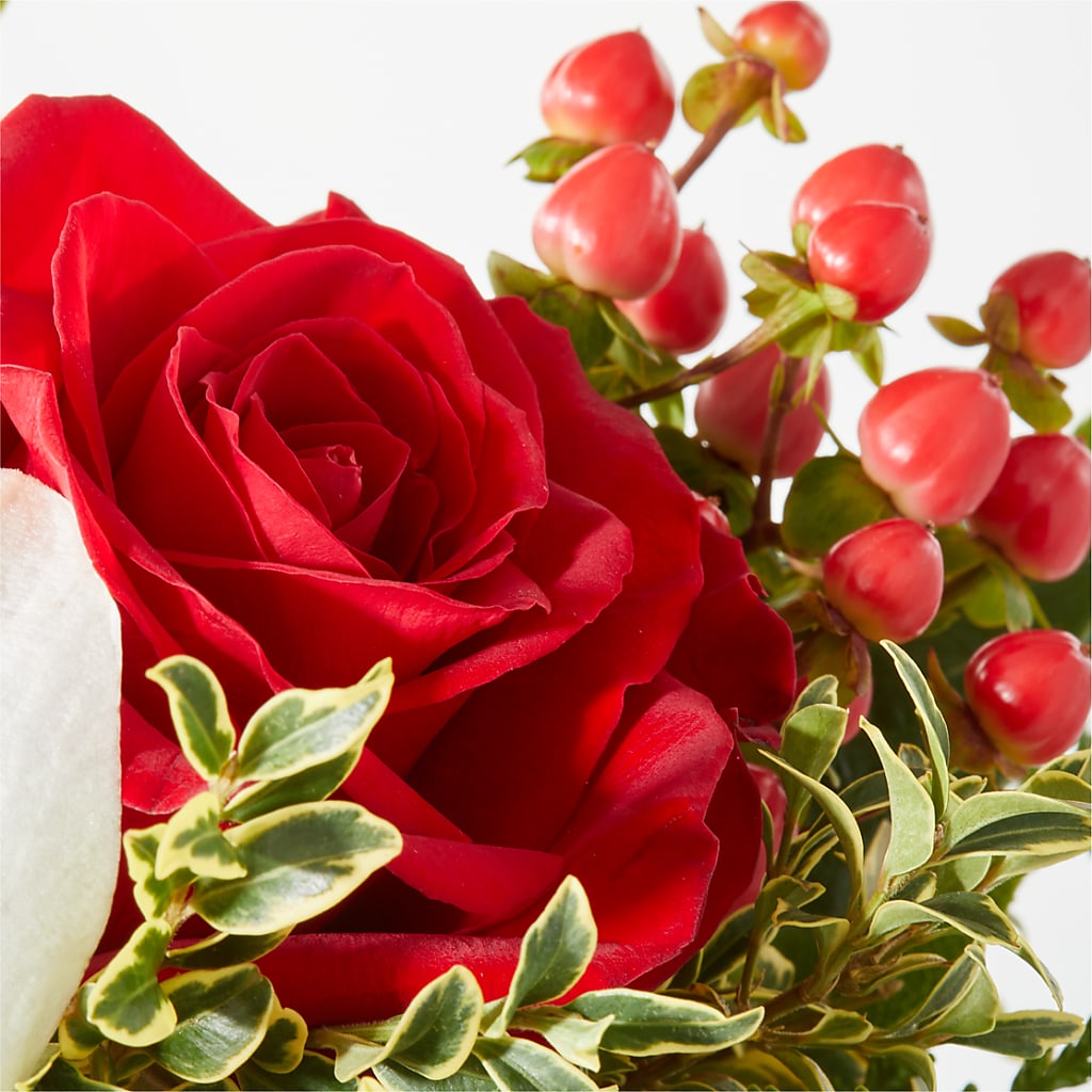 Snowy Wonderland Bouquet –  Coleman Brothers Flowers Inc, Richmond VA