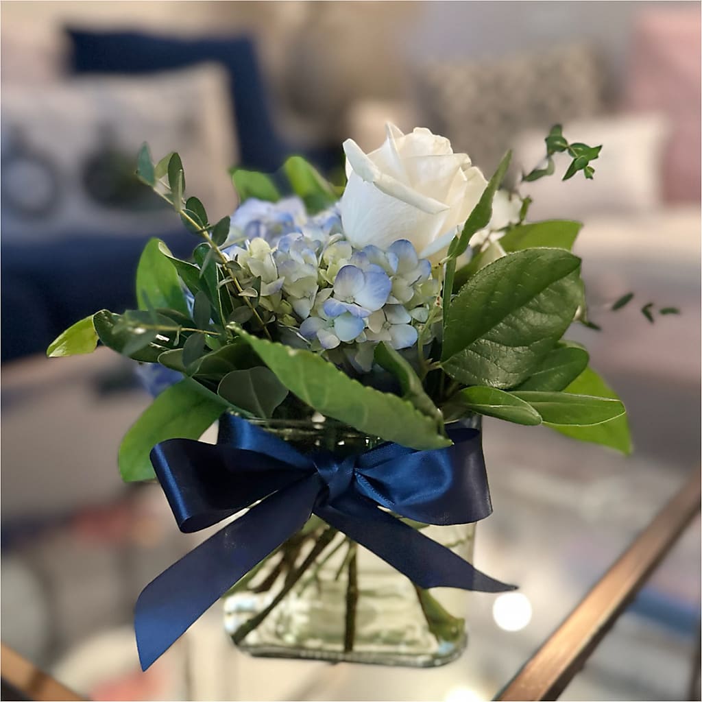Sky Blue Delight Bouquet –  Coleman Brothers Flowers Inc, Richmond VA