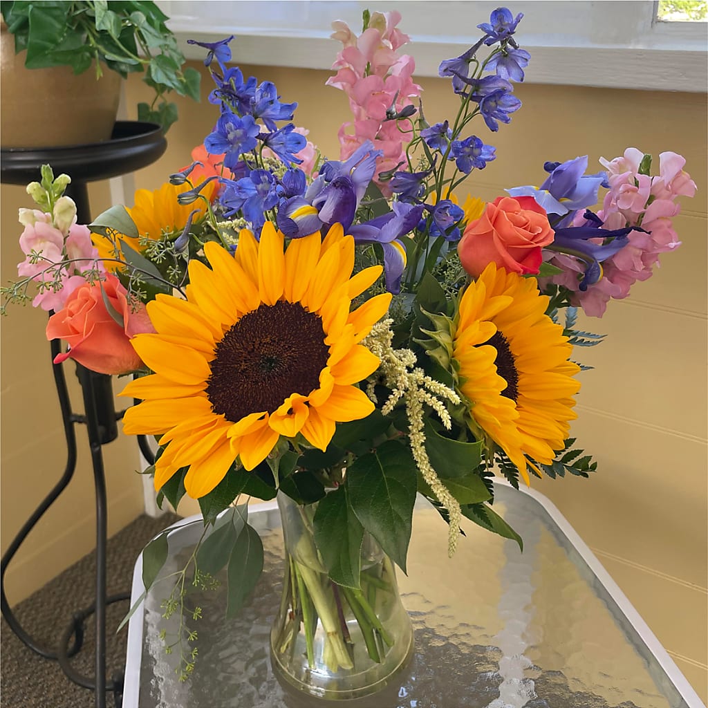 Rays of Life Bouquet –  Coleman Brothers Flowers Inc, Richmond VA
