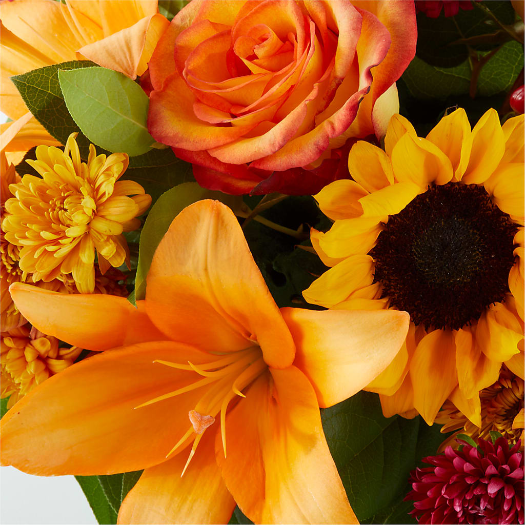 Grateful Centerpiece –  Coleman Brothers Flowers Inc, Richmond VA