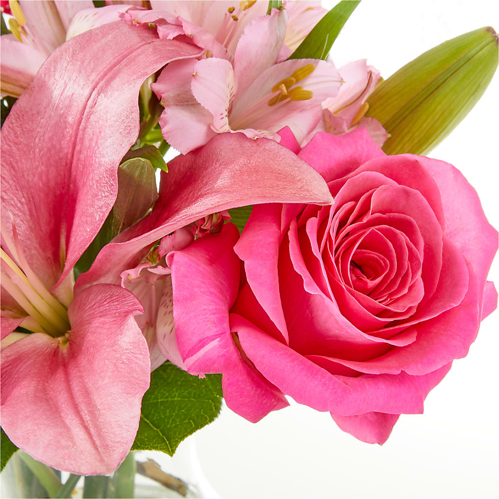 Lots of Love Bouquet –  Coleman Brothers Flowers Inc, Richmond VA