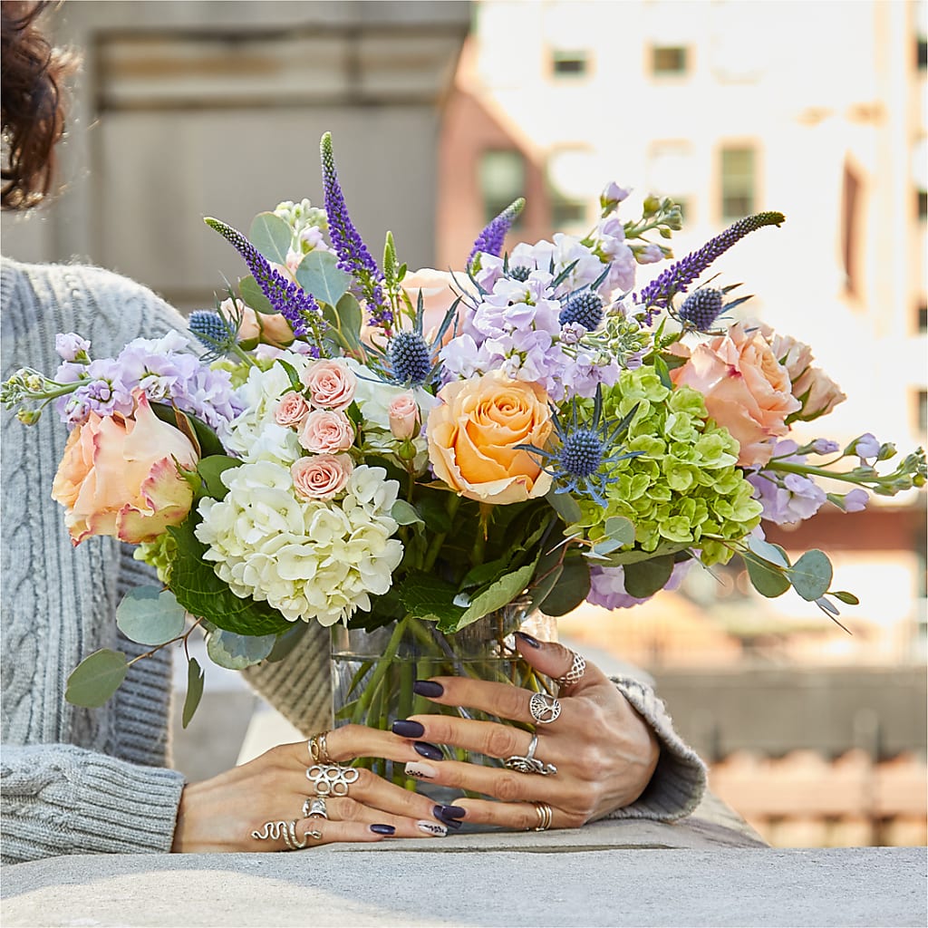 Porch Swing Bouquet –  Coleman Brothers Flowers Inc, Richmond VA